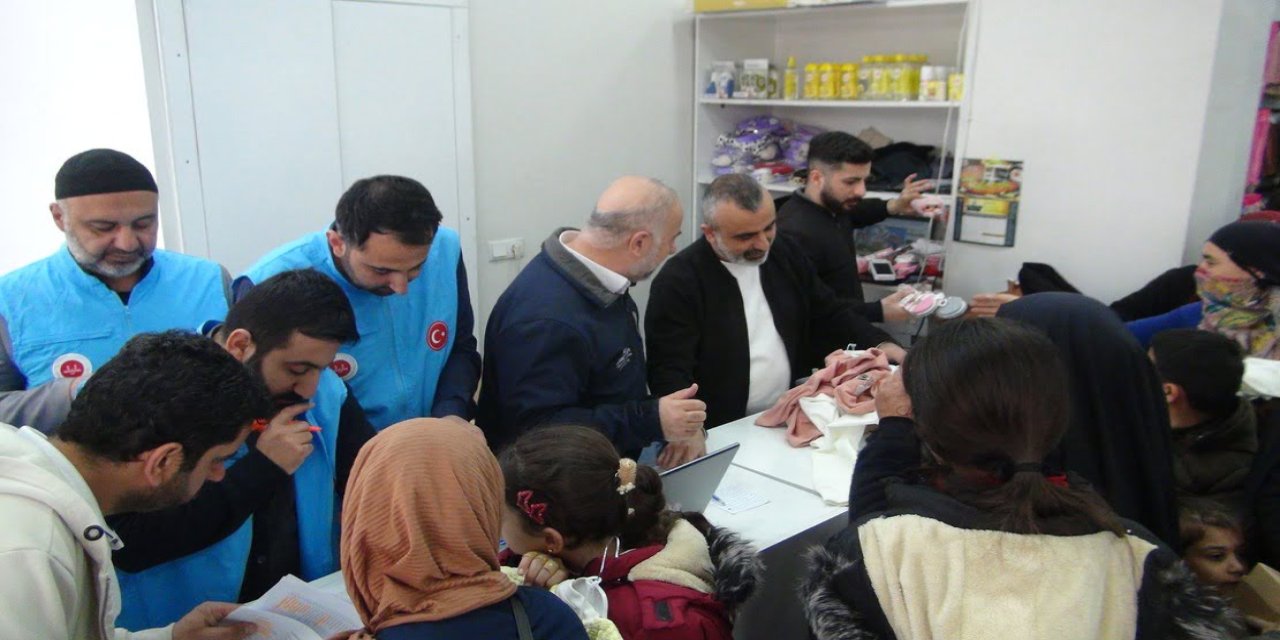 Cizre'de çocuklara bayramlık kıyafet desteği sağlandı