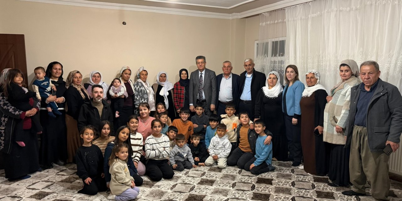 Başkan Yarka, Gündoğdu Mahallesi’nde Yapar Ailesinin İftar Sofrasına Konuk Oldu