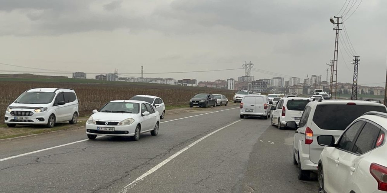 Batman’da yağmura rağmen bedava olduğunu duyanlar akın etti