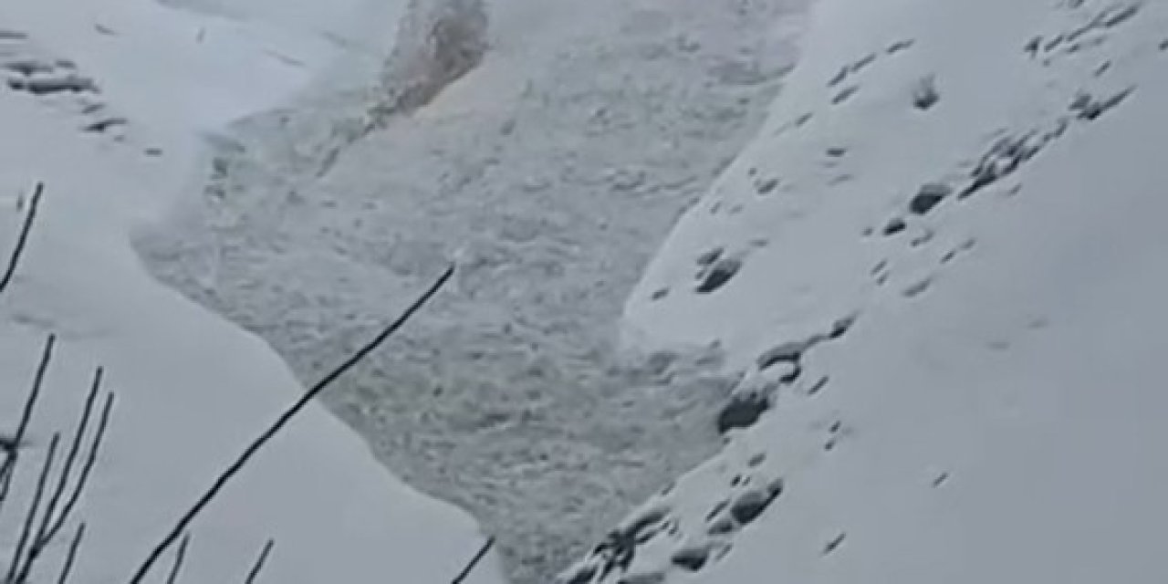 Şırnak’ta Gün Ortasında Korkutan Çığ: O Anlar Kamerada