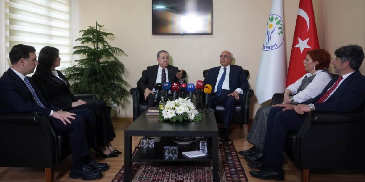 MHP'den DEM Parti’ye bayram ziyareti