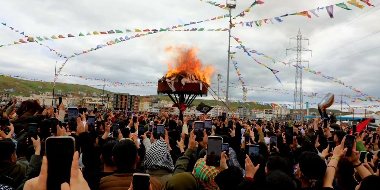 Cizre’de Nevroz coşkuyla kutlandı