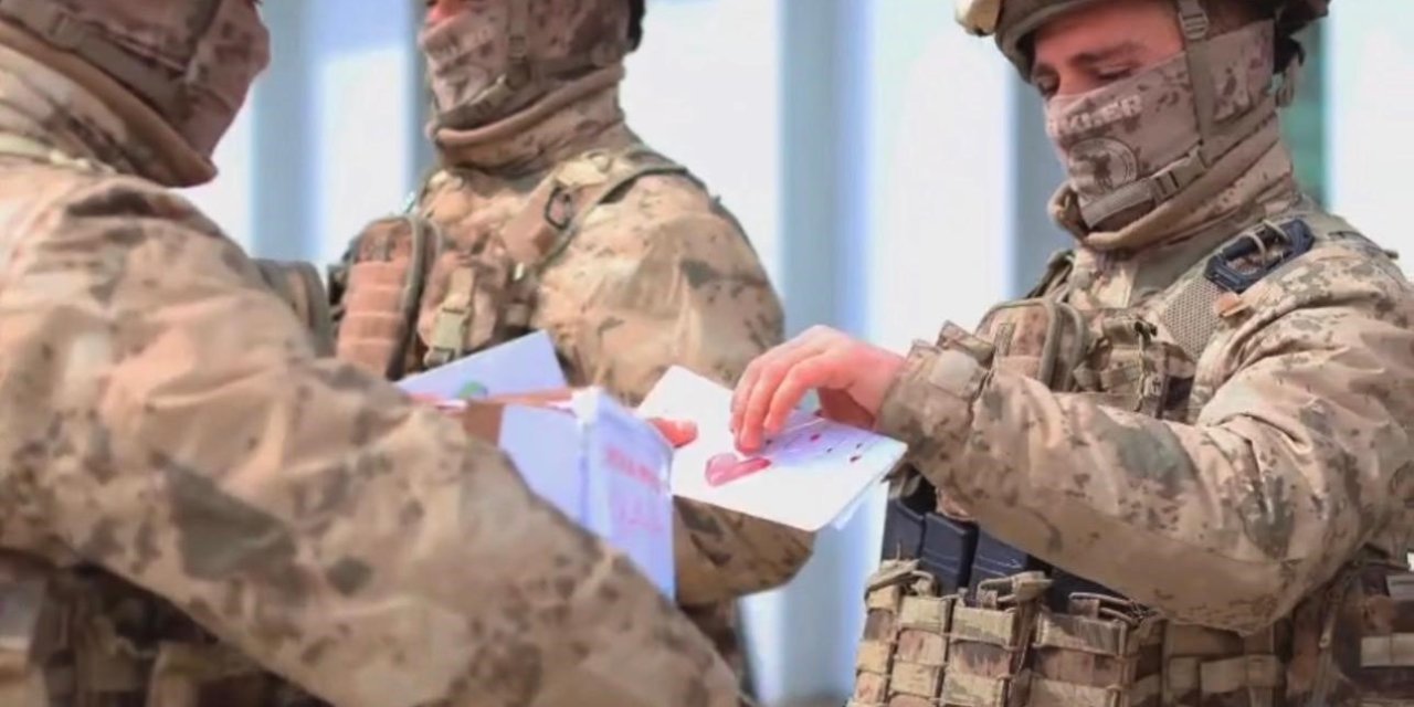 Kato Dağı’nda Duygulandıran Mektuplar: Miniklerden Mehmetçiğe Moral