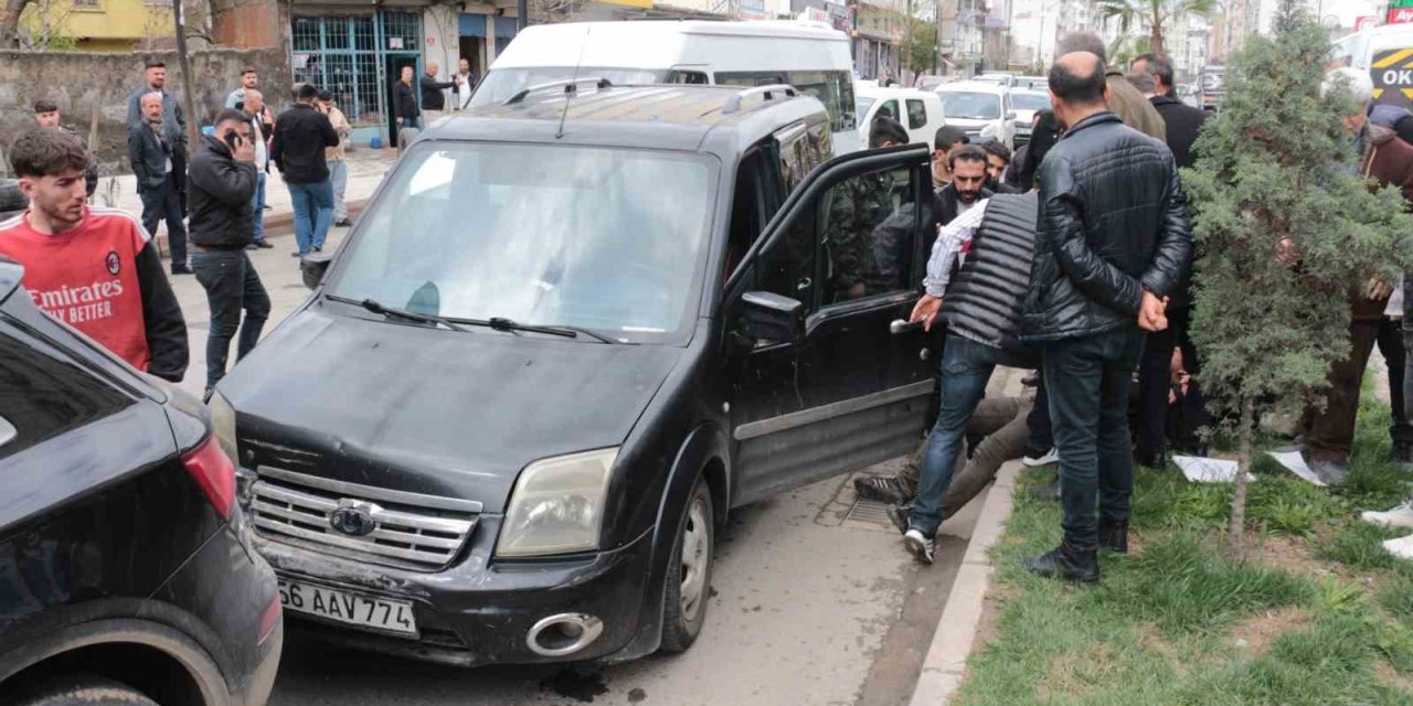 Cizre’de 4 Aracın Karıştığı Zincirleme Kazada 1 Kişi Yaralandı