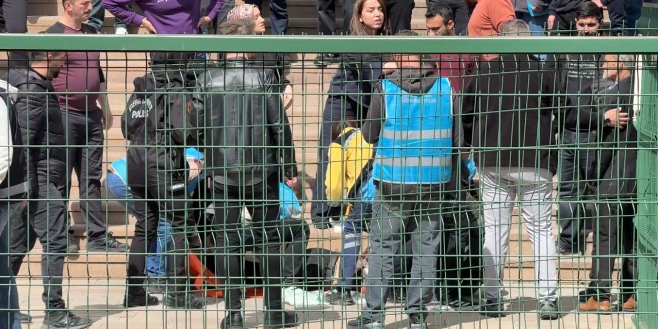 Boşanma davası nedeniyle çıkan kavgada 4 kişi yaralandı