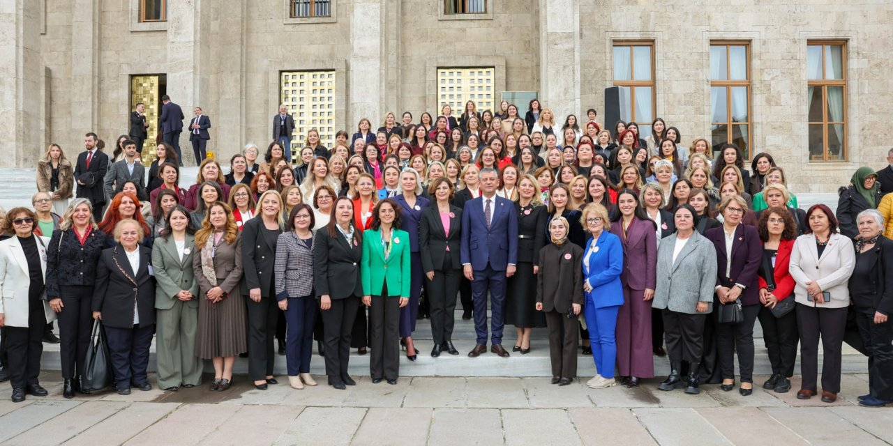 3 Nisan’ın 96. Yılında CHP Kadın Kolları’ndan Güçlü Mesaj: “Kadınlar Siyasetin Vazgeçilmez Öznesidir!”