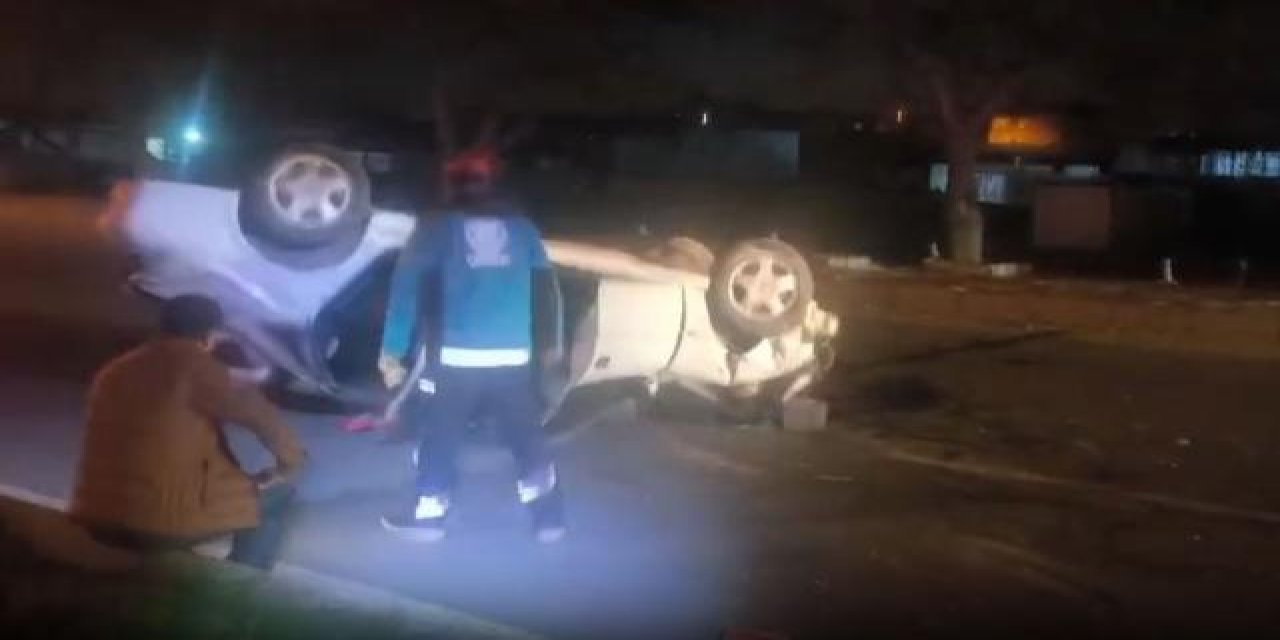 İki otomobilin çarpıştığı kazada baba ve 2 oğlu öldü, 1 kişi yaralandı