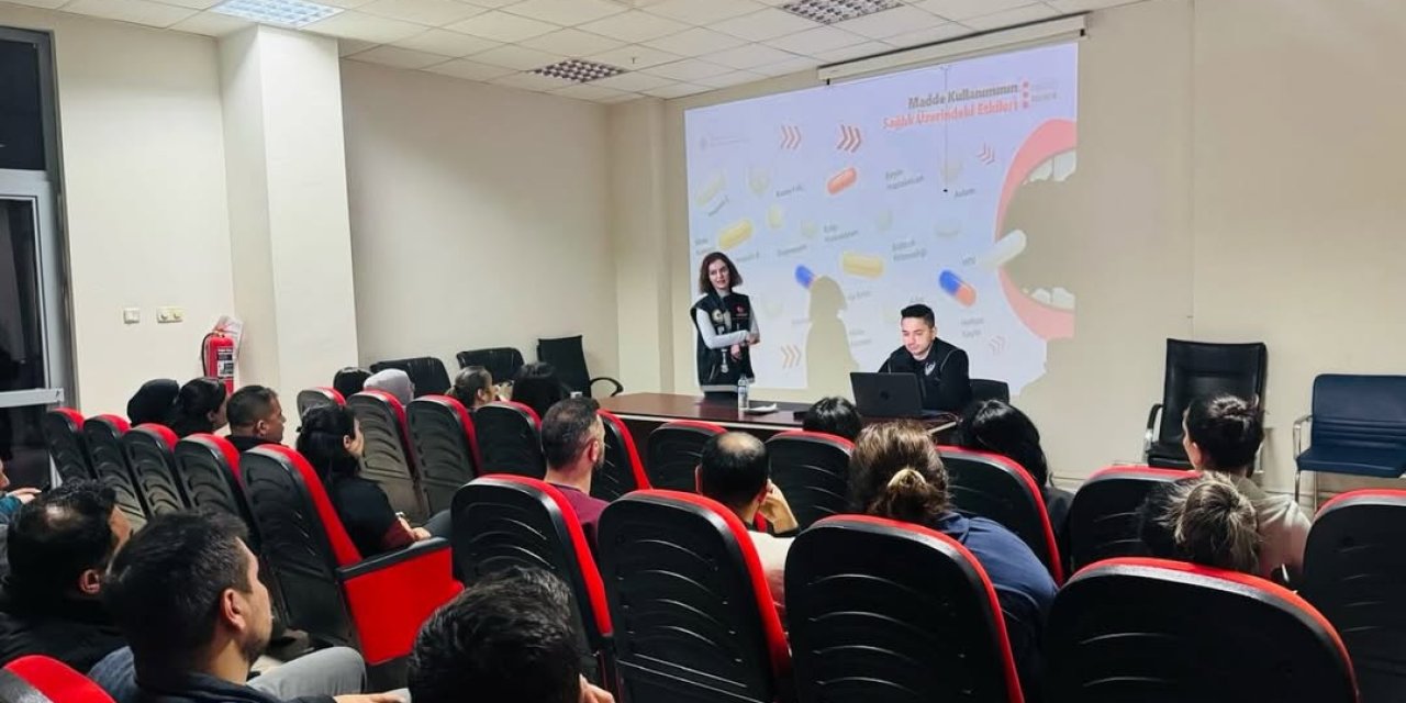 Silopi Devlet Hastanesi’nde Kritik Eğitim! Uyuşturucu ile Mücadelede Yeni Adım