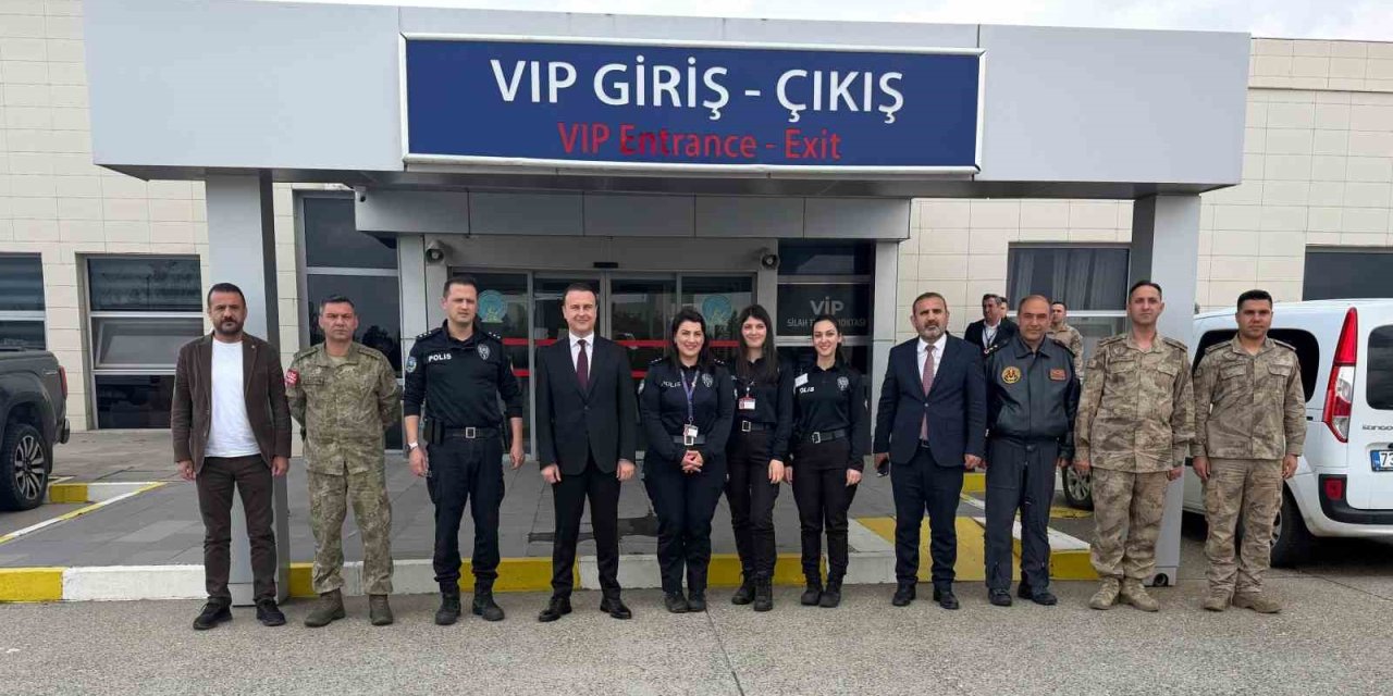 Havalimanında Polis Haftası Kutlaması