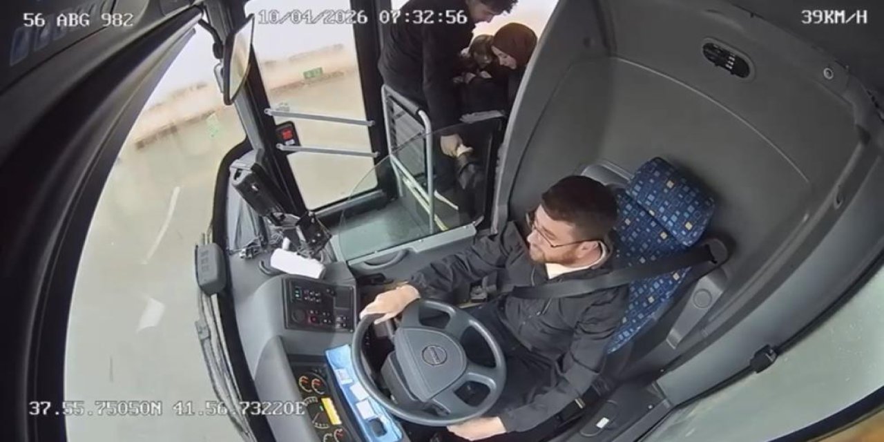 Otobüste fenalaşan genç kız hastaneye yetiştirildi