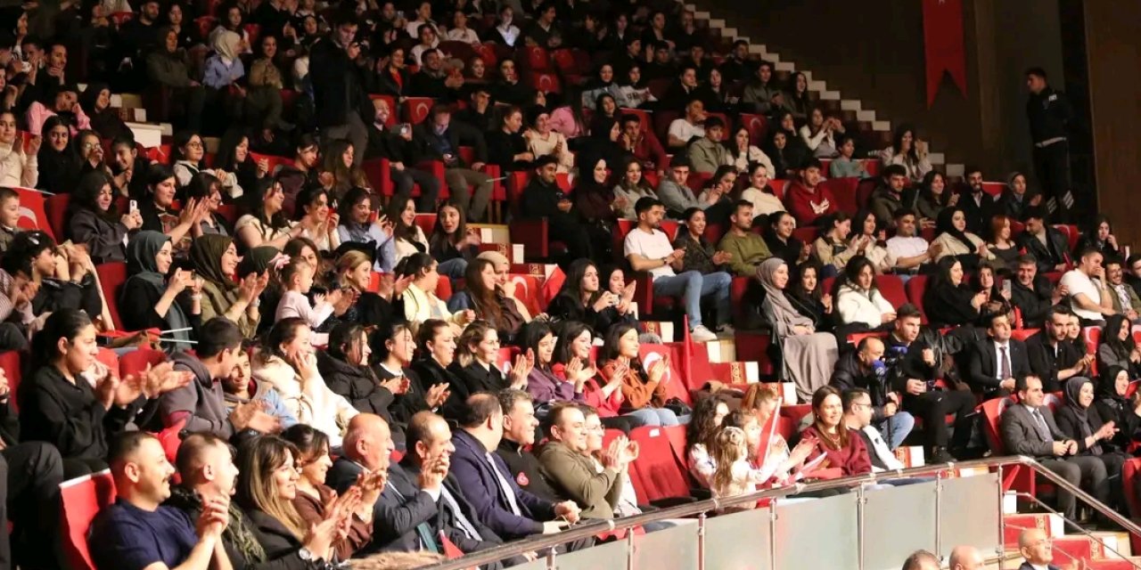 Şırnak'ta "Kim Var?" sanat etkinliği düzenlendi