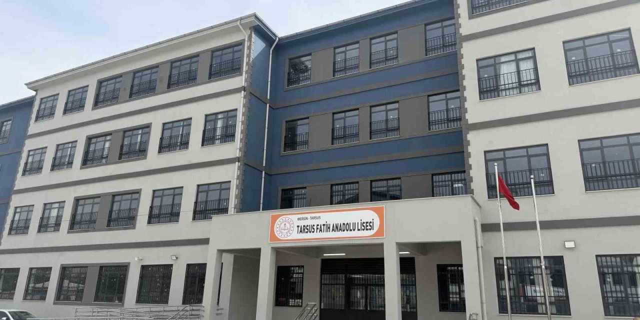 Şanlıurfa ve Kahramanmaraş’ın ardından bir lisede öğrenci silahla yakalandı