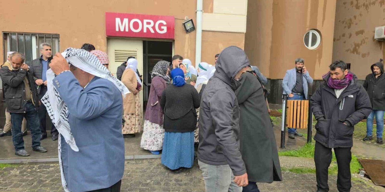 Okul Bahçesinde Yıldırım Çarpması Sonucu 2 Kuzen Hayatını Kaybetti