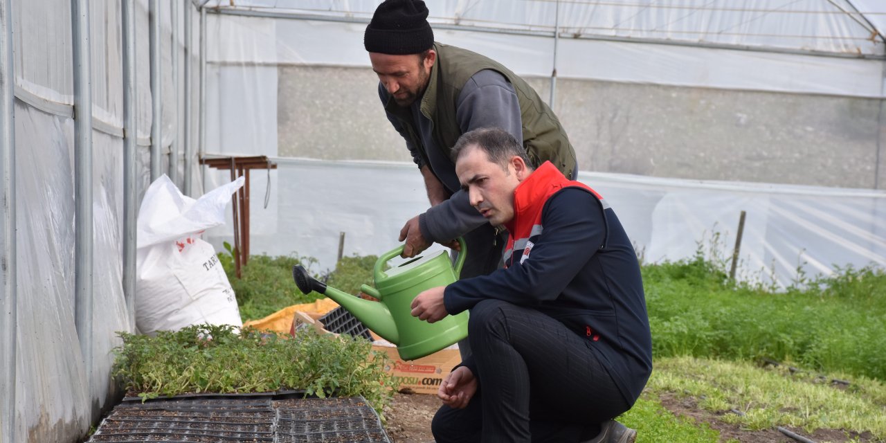 Devletten Destek Aldı! Sera Kurdu: 7 Kişilik Ailesininin Geçimini Sağlıyor