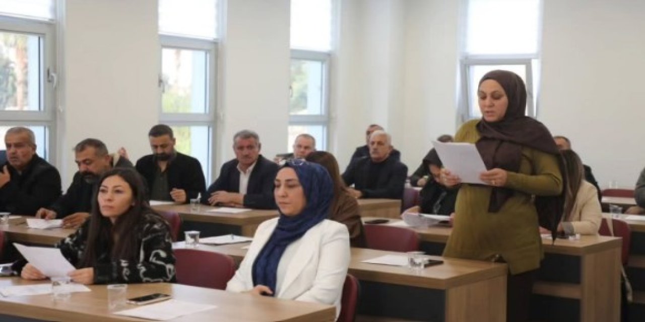 Cizre Belediyesi’nden Kitap Seferberliği: Kamusal Alanlara “Kitap Bağış Köşeleri” Kuruluyor