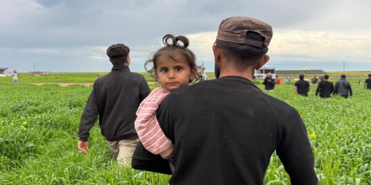 Kayıp ihbarı yapılan kız çocuğu 3 kilometre uzakta uyurken bulundu