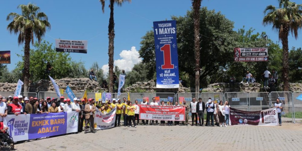 Cizre’de 1 Mayıs halaylarla kutlandı