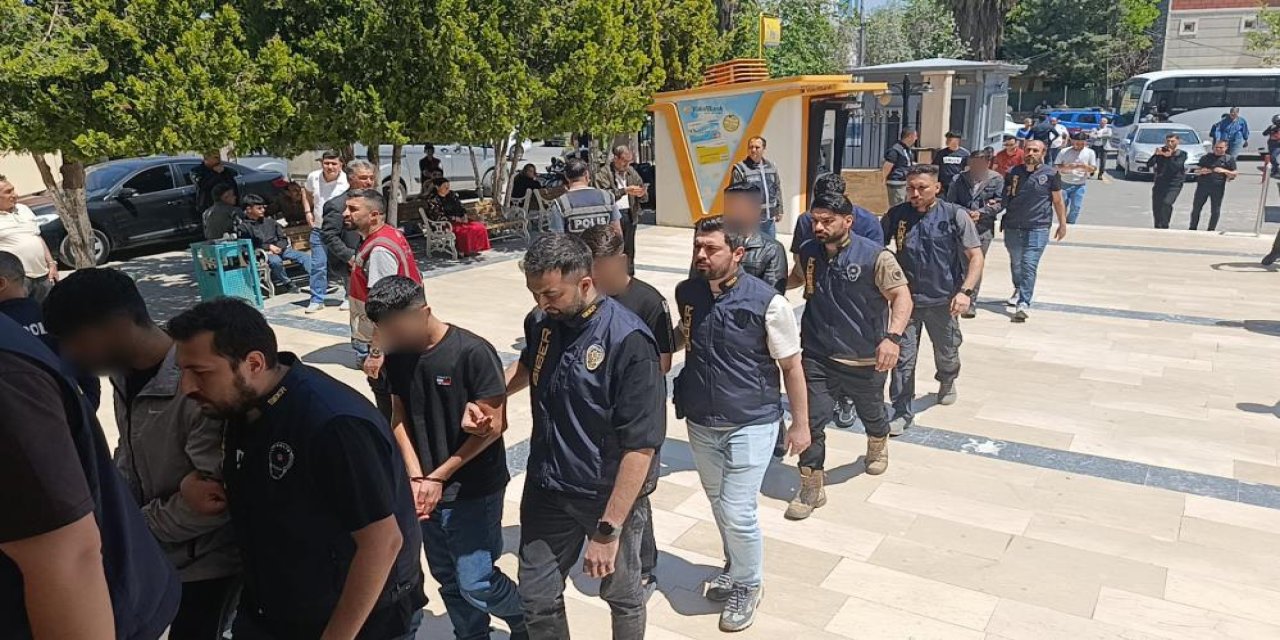 11 ilde siber dolandırıcılık operasyonunda 31 kişi tutuklandı
