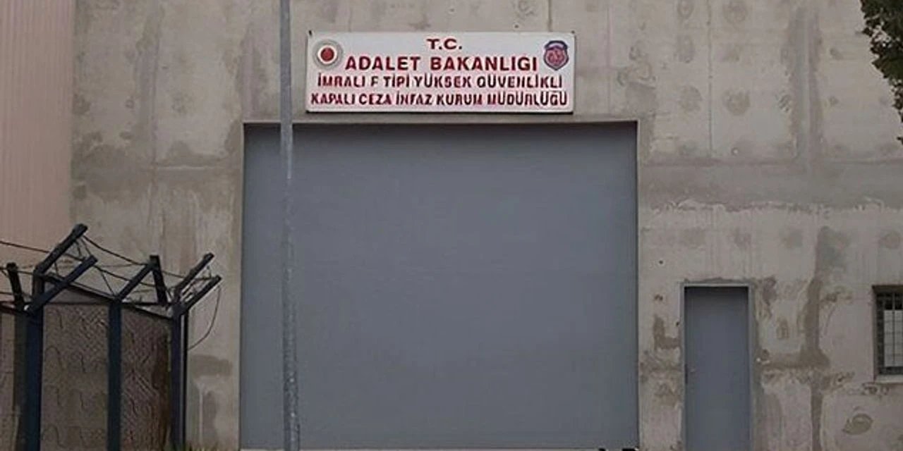AK Parti'den Kritik Öcalan Açıklaması: "Statü Yok Ama..."