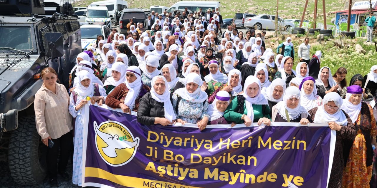 Şırnak’ta Barış Annelerinden Net Mesaj: “Annelere En Güzel Hediye Barıştır”