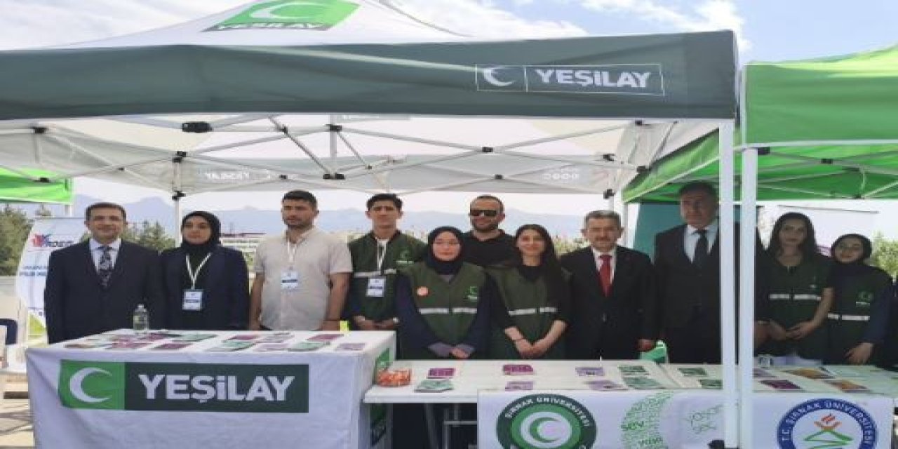 Vali Ekici, Başkanvekili Tatar ve Rektör Alkış'tan Yeşilay Standına Ziyaret