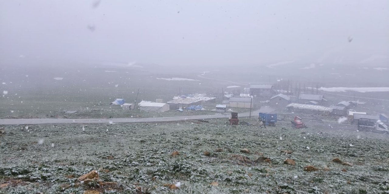 Şırnak'ta mayıs ayında Kar etkili oldu