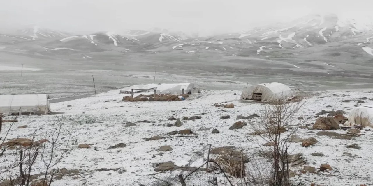 Şırnak’ta Mayıs Sürprizi! Faraşin Yaylası Beyaza Büründü
