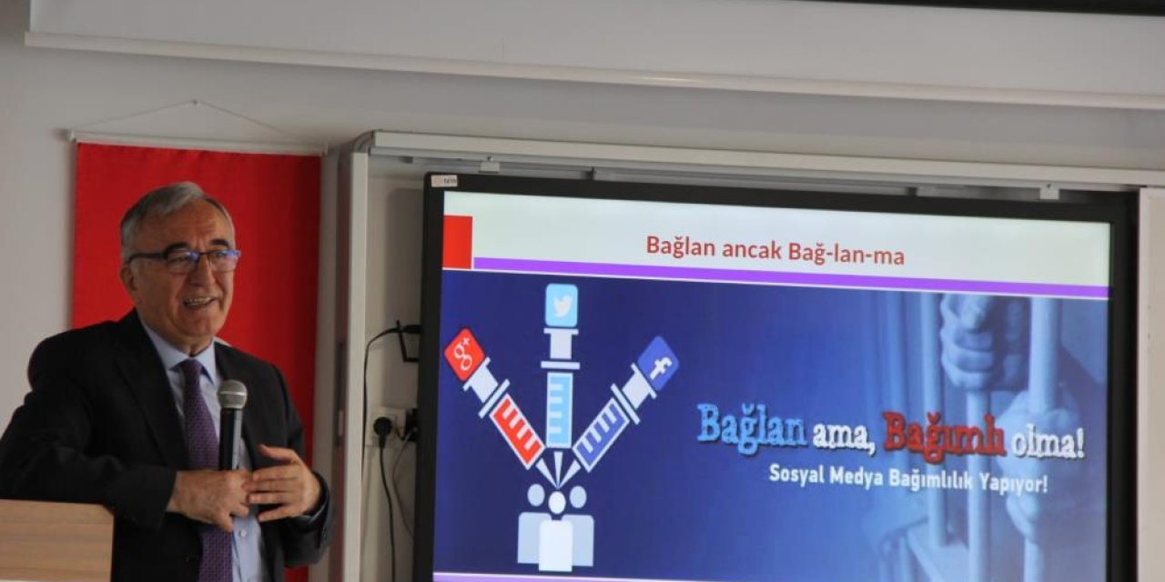 Cizre’de "Anne Baba Okulu" konferansı düzenlendi