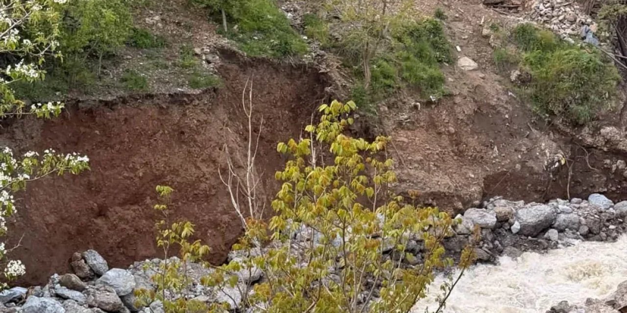 Beytüşşebap’ta Toprak Kayması ve Heyelan Riskine Karşı Uyarı