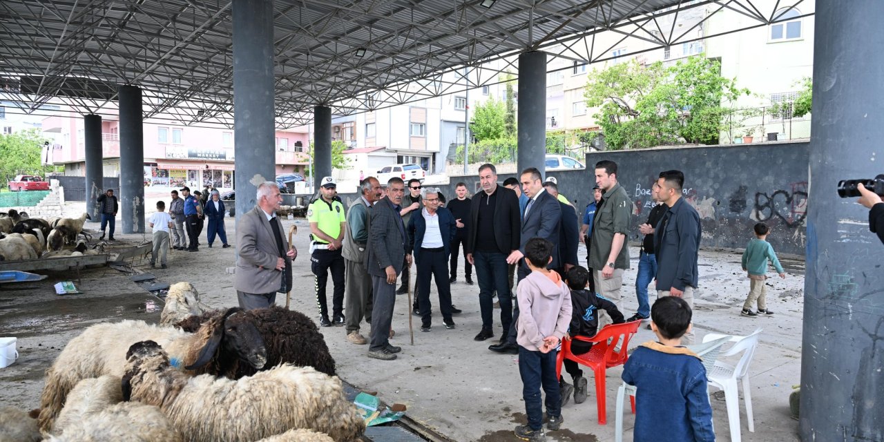 Şırnak’ta Kurban Pazarı Denetimi: Emniyet Dolandırıcılığa Karşı Uyardı
