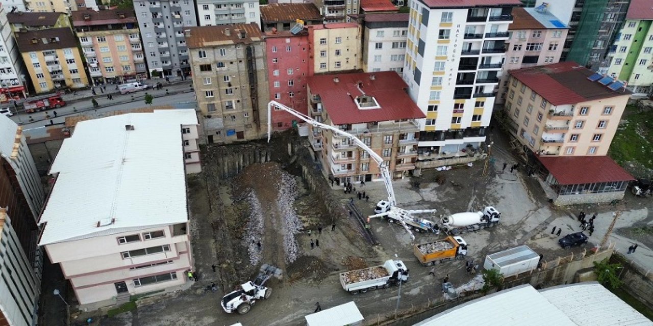 Komşu İlde Panik! Zemin Kayması Sonrası Binalar Tek Tek Boşaltıldı: Kolonlarda Ağır Hasar Tespit Edildi