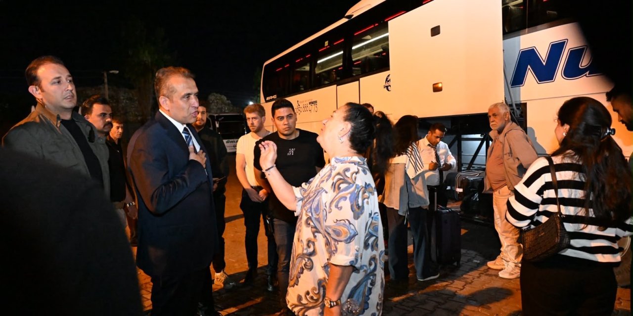 Cizre Otogarı’nda Bayram Mesaisi: Emniyet Müdürü Volkan Sazak Trafik Polislerini Ziyaret Etti
