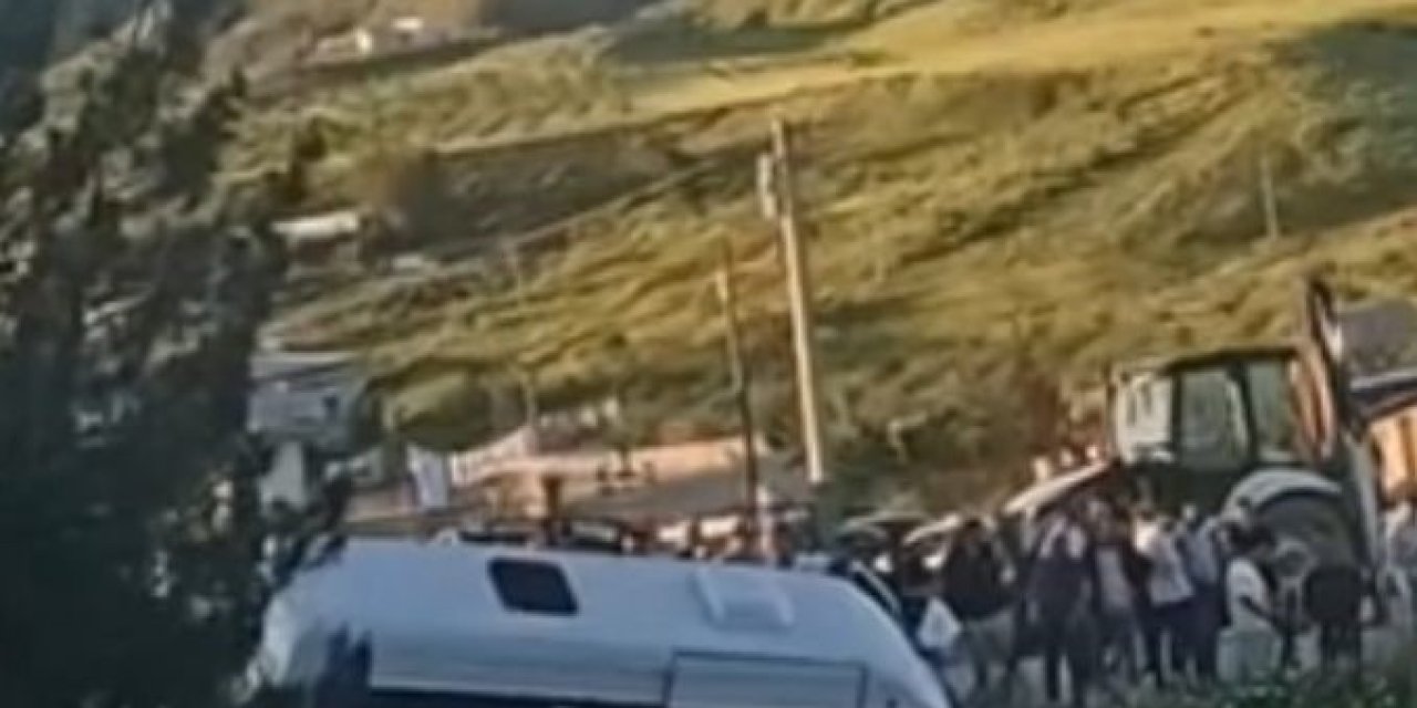 Mezarlık ziyareti dönüşü faciadan dönüldü: Son anda kurtuldular