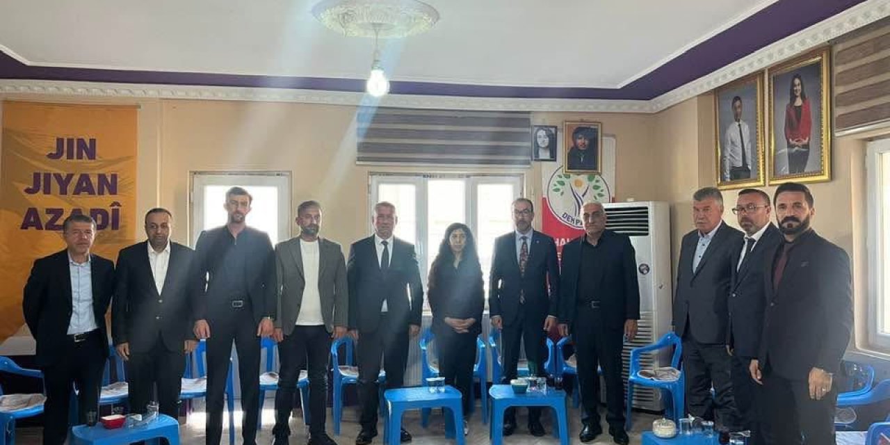 Şırnak’ta Özlenen Tablo! AK Parti’den DEM Parti’ye Bayram Ziyareti