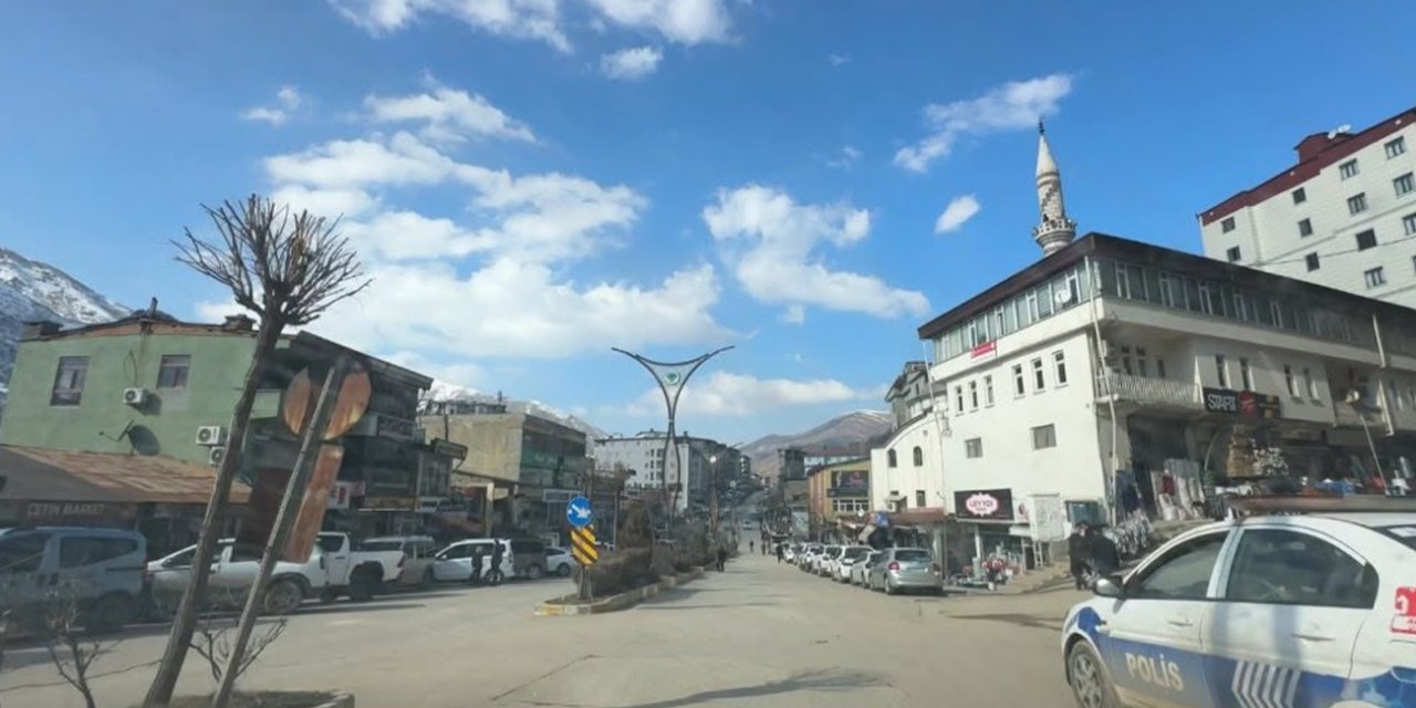 Hakkari’de sınırda bir kişinin cansız bedeni bulundu