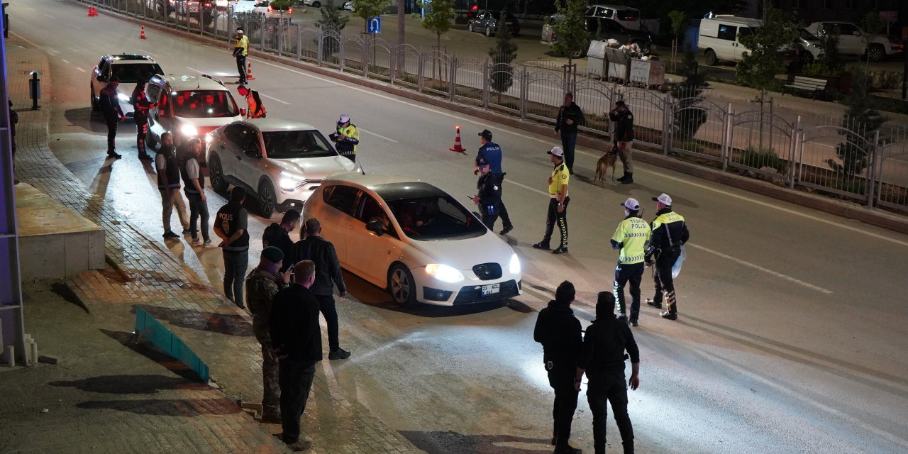 Bayram Tatilinde Şırnak’ta Sıkı Denetim: 44 Aranan Şahıs Yakalandı, Ölümlü Kaza Yaşanmadı