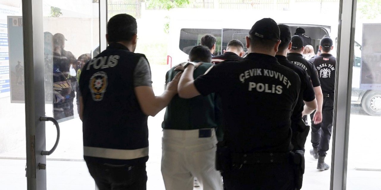 Mardin'de fuhuş operasyonunda 6 kişi tutuklandı