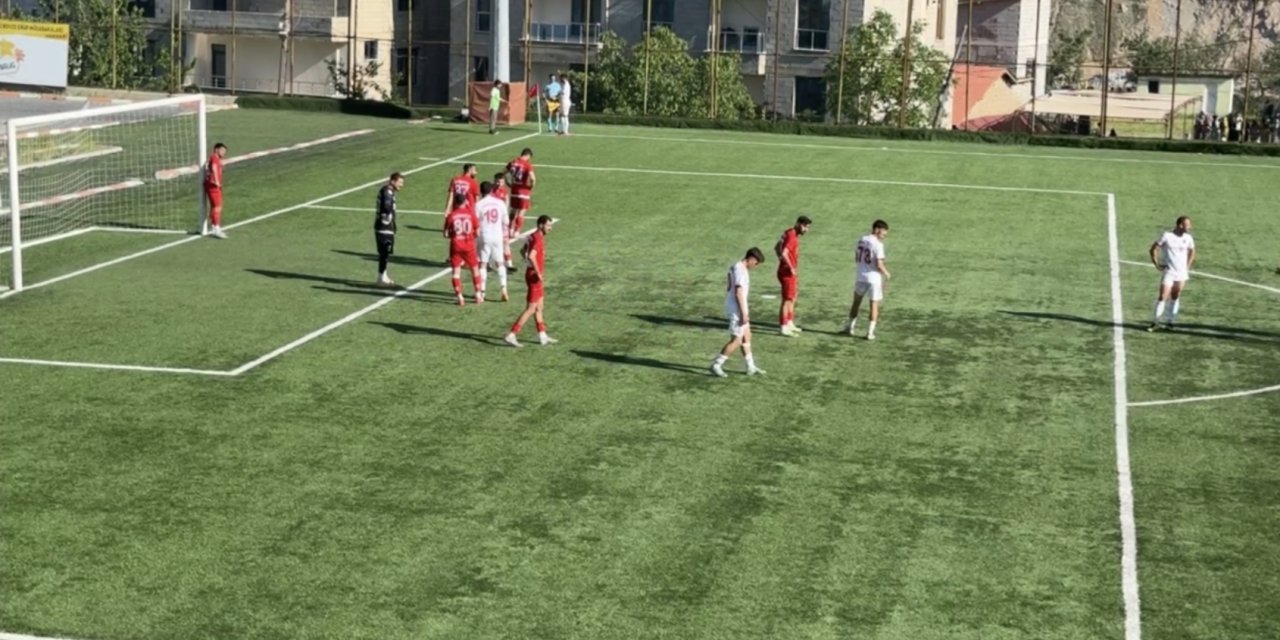 Hakkari Zapspor’dan net galibiyet: Yarı final biletini aldı