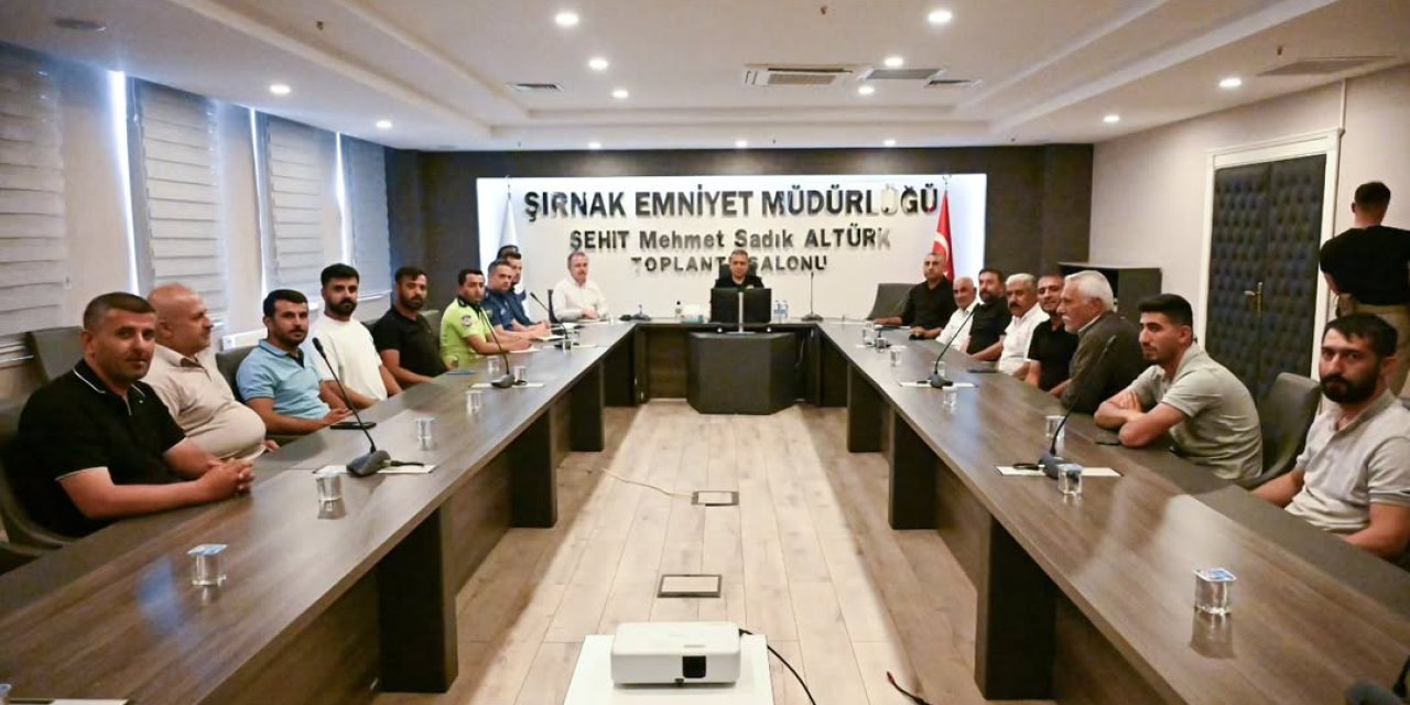 Şırnak Emniyet Müdürü Sazak Taksici Esnafıyla Bir Araya Geldi