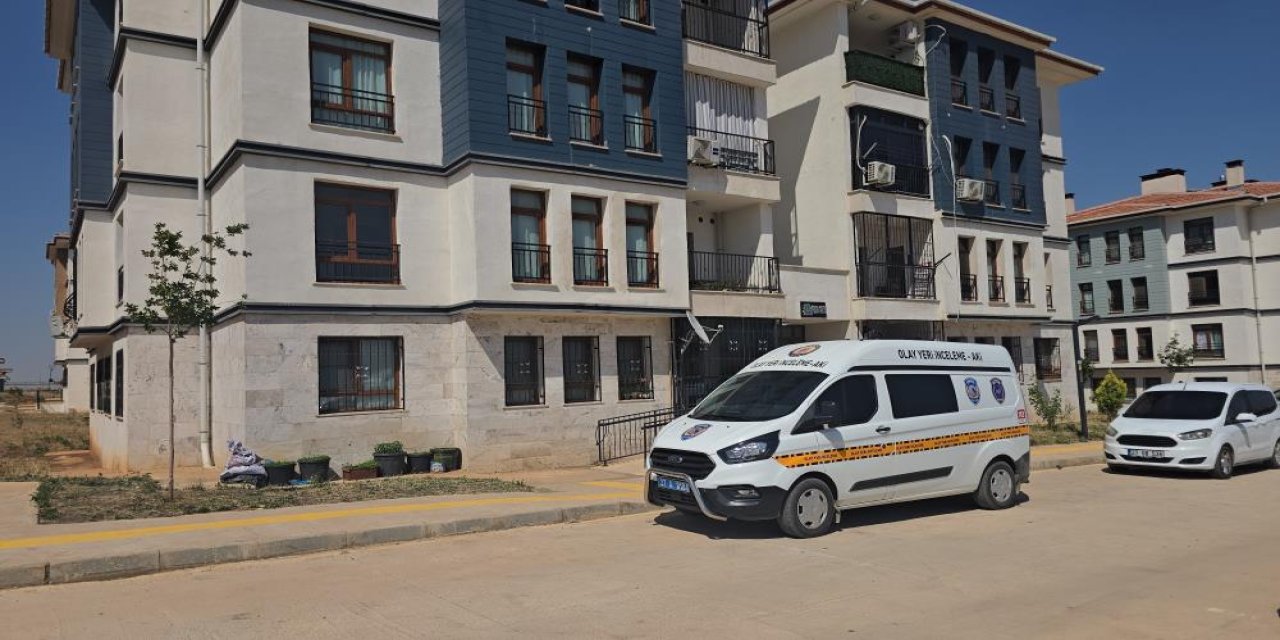 Evinde silahlı saldırıya uğrayan kadın hayatını kaybetti