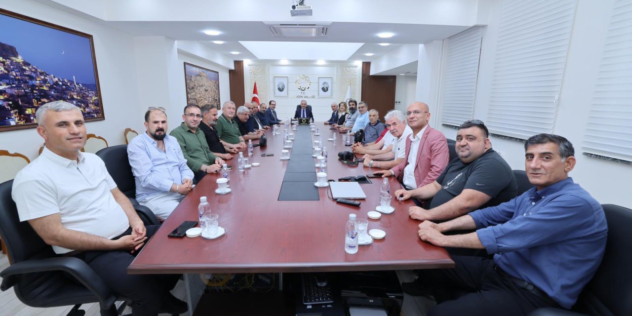 Mardin Valisi Akkoyun, bölgedeki gazetecilerle buluştu