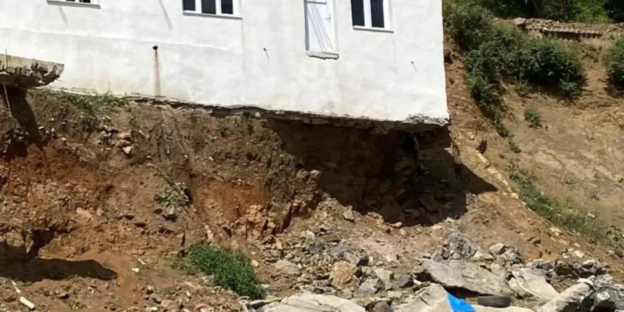Şırnaklı Aile 4 Aydır Çözüm Bekliyor