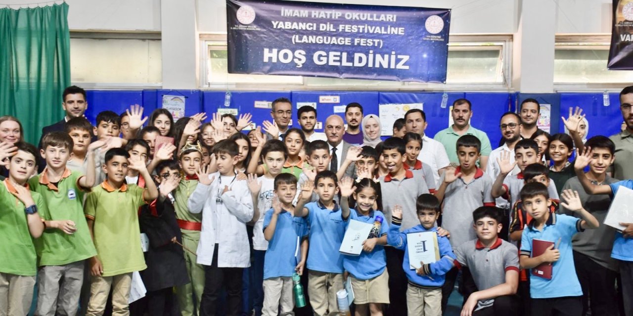 Şırnak’ta “Vakti Kuşanmak” Projesi Kapsamında Yıl Sonu Festivali Düzenlendi