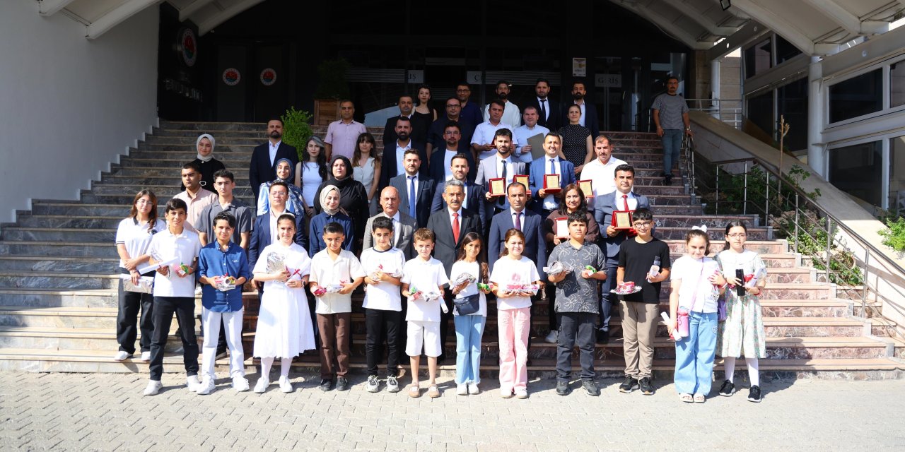 Şırnak’ta Bilim ve Eğitim Başarısı Ödüllendirildi!