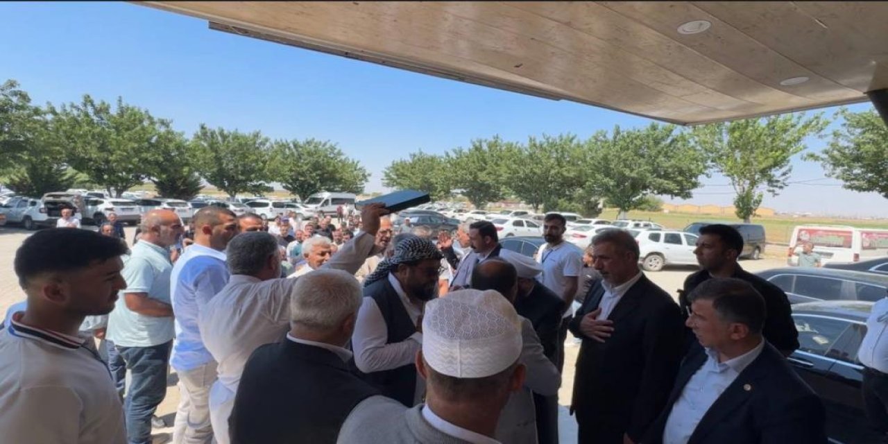 2 kişinin öldüğü husumet, Kur'an-ı Kerim'in altından geçerek barışla son buldu