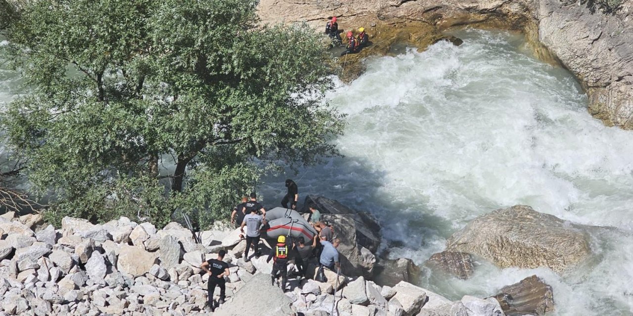 Şırnak'ta Derede Kaybolan Genci Arama Çalışmalarında 3'üncü Gün Geride Kaldı