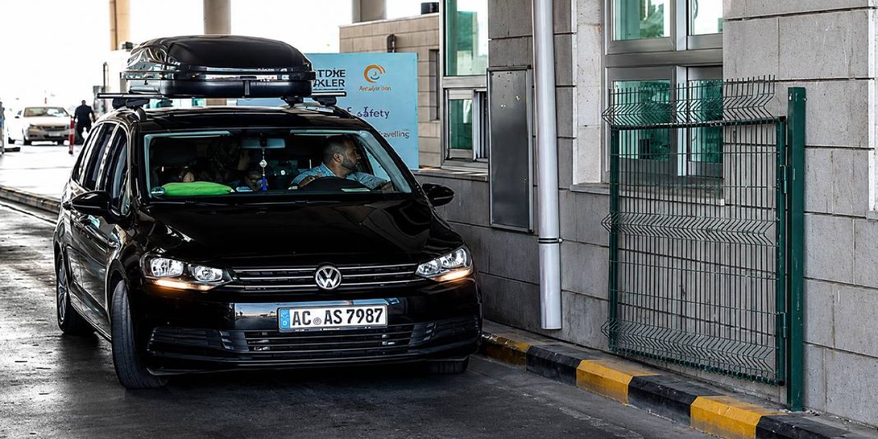 Yabancı Plakalı Araçlar İçin Tarihi Değişiklik! Kimler Kullanabilecek?