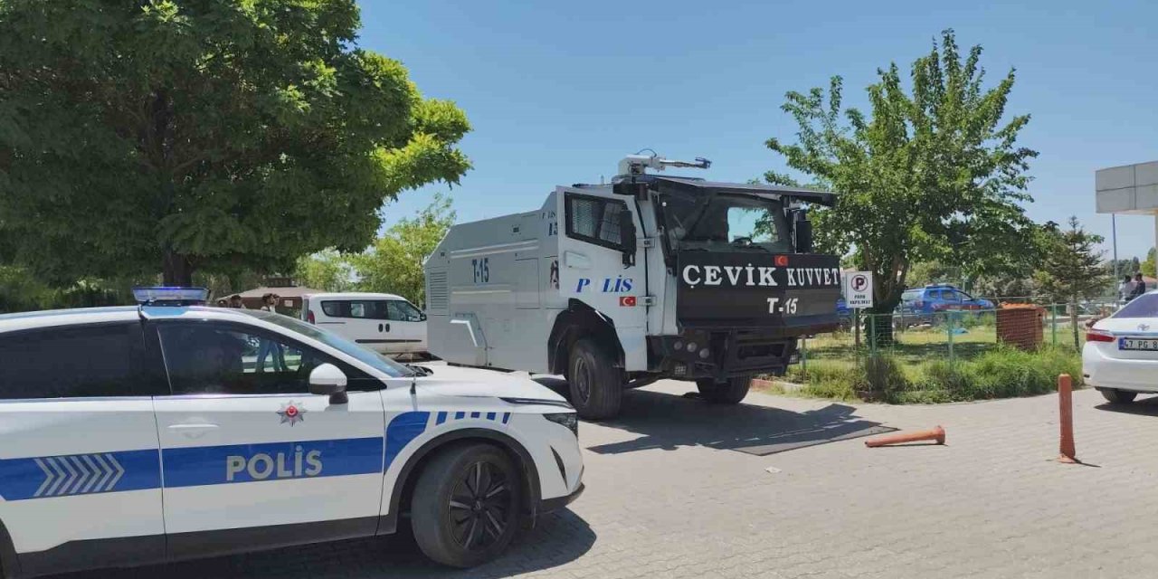 Akrabalar arasında arazi kavgasında 8 kişi yaralandı