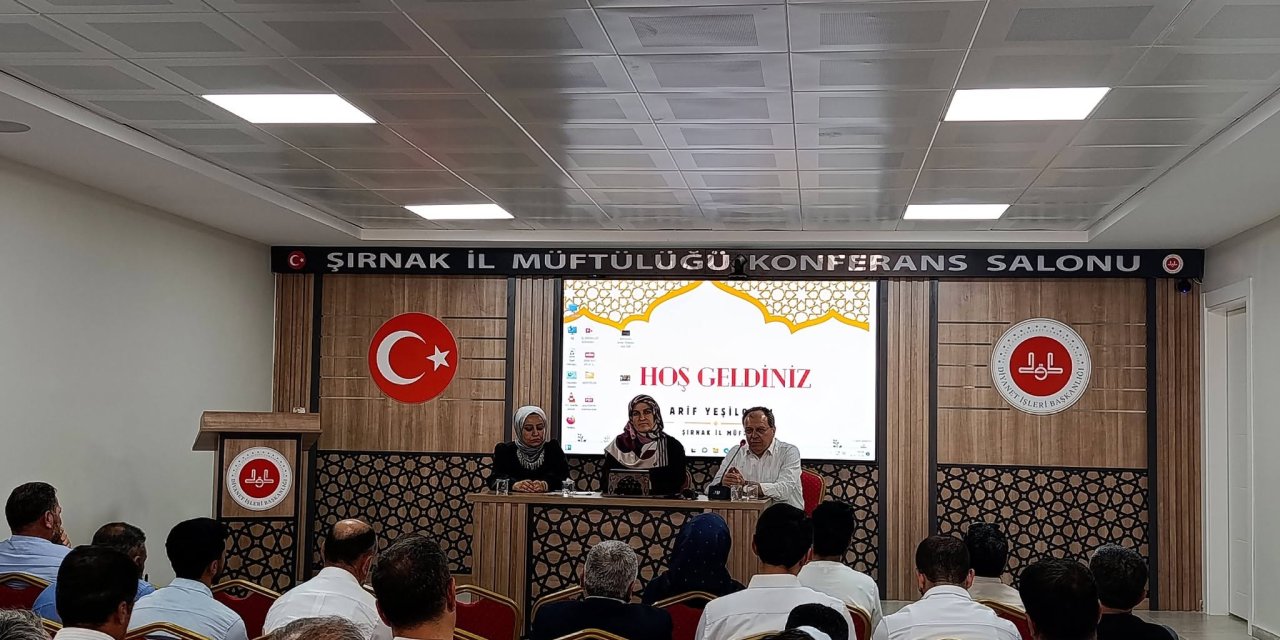 Şırnak'ta "Koruyucu Aile" Paneli Düzenlendi