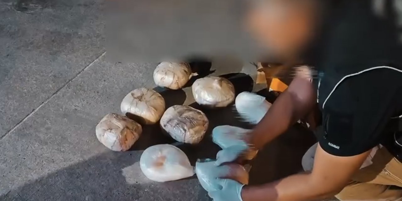 Şırnak'ta durdurulan tırda kilolarca uyuşturucu ele geçirildi